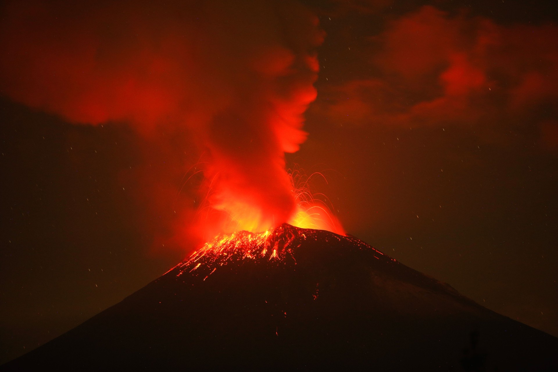 地球上約有500個活火山，墨西哥波波卡特佩特火山是世界上最活躍的火山之一。（圖片來源：Getty Images）